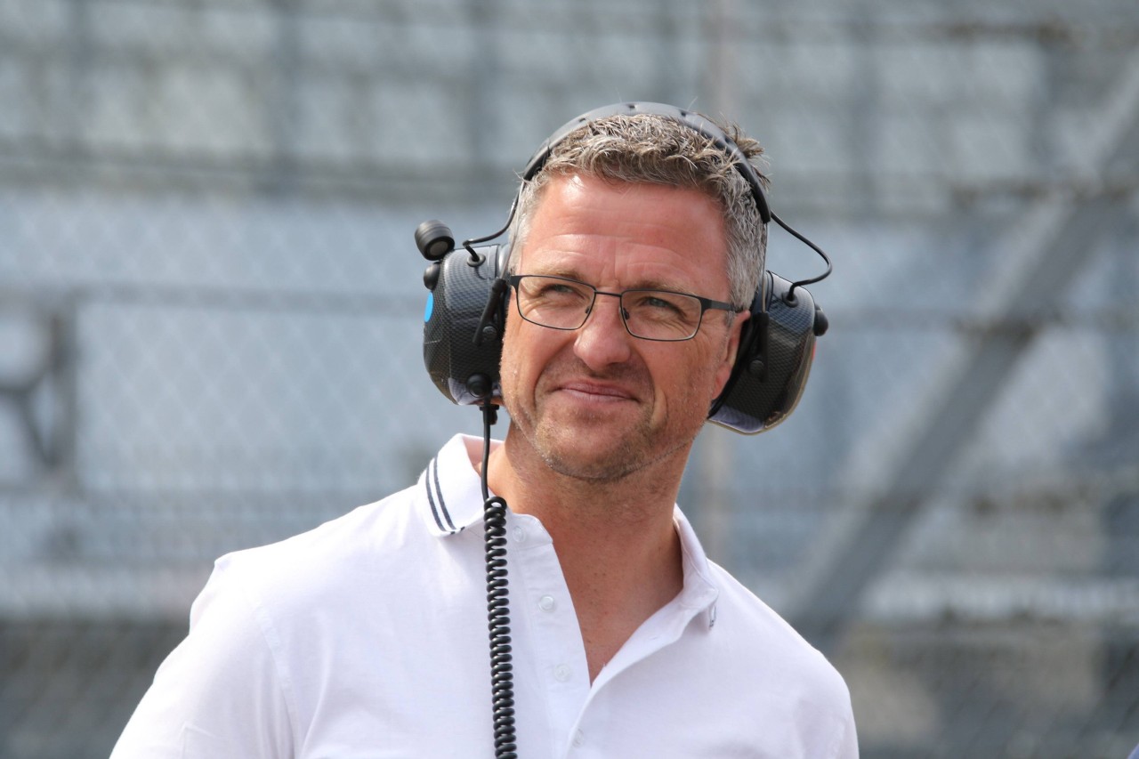 Ralf Schumacher kritisiert Lewis Hamilton.