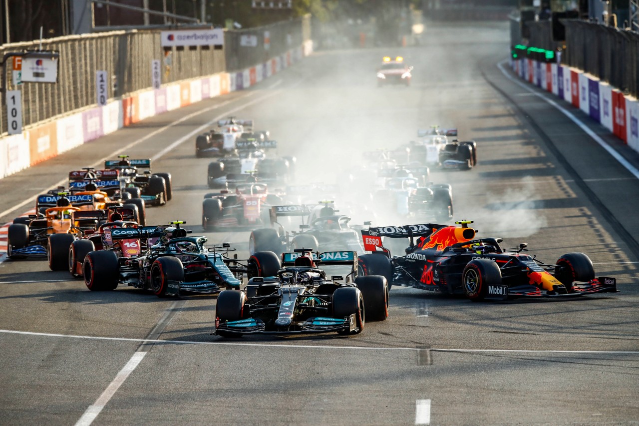 Nach dem Crash von Verstappen gab es einen stehenden Restart!