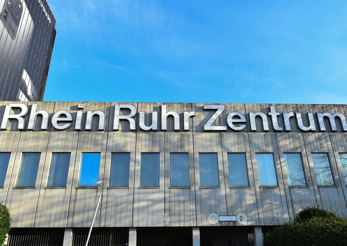 Rhein-Ruhr-Zentrum in Mülheim.jpg