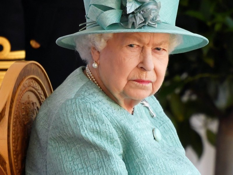 RoyalsQueen.jpg