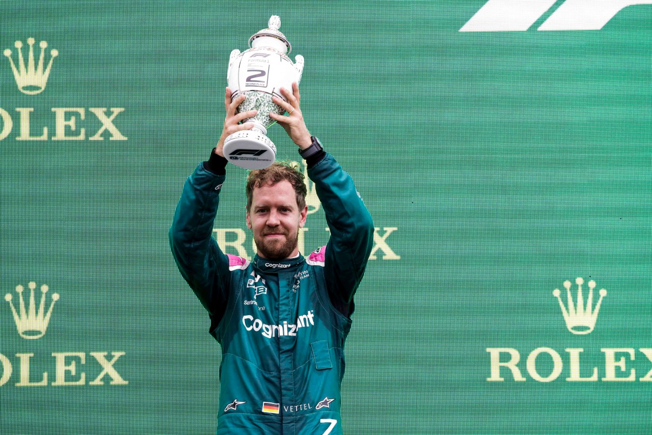 Sebastian Vettel kämpft in der Formel 1 plötzlich um einen Titel.