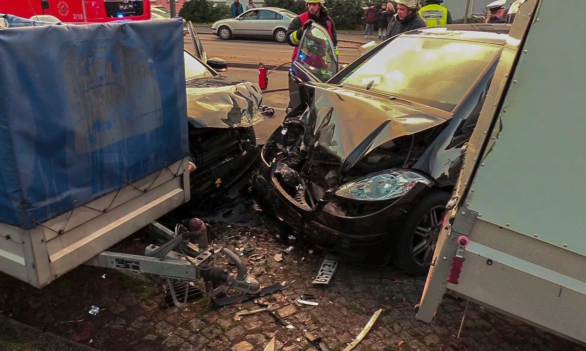 Unfall-Essen-Gladbecker-Straße.jpg