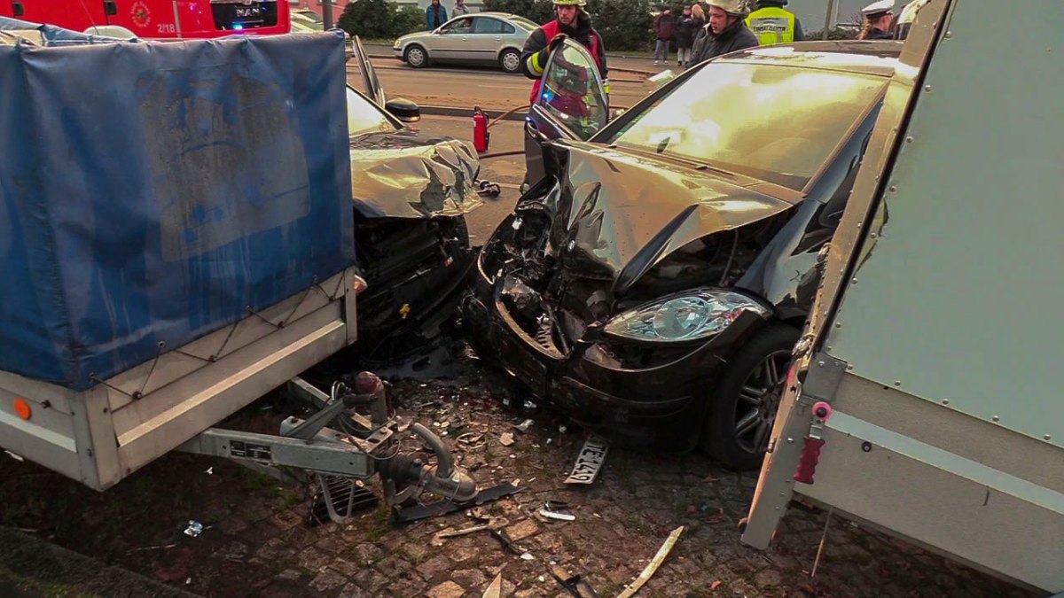 Unfall-Essen-Gladbecker-Straße.jpg