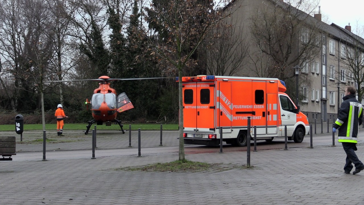 Der 13-Jährige wurde mit einem Rettungshubschrauber ins Krankenhaus gebracht.