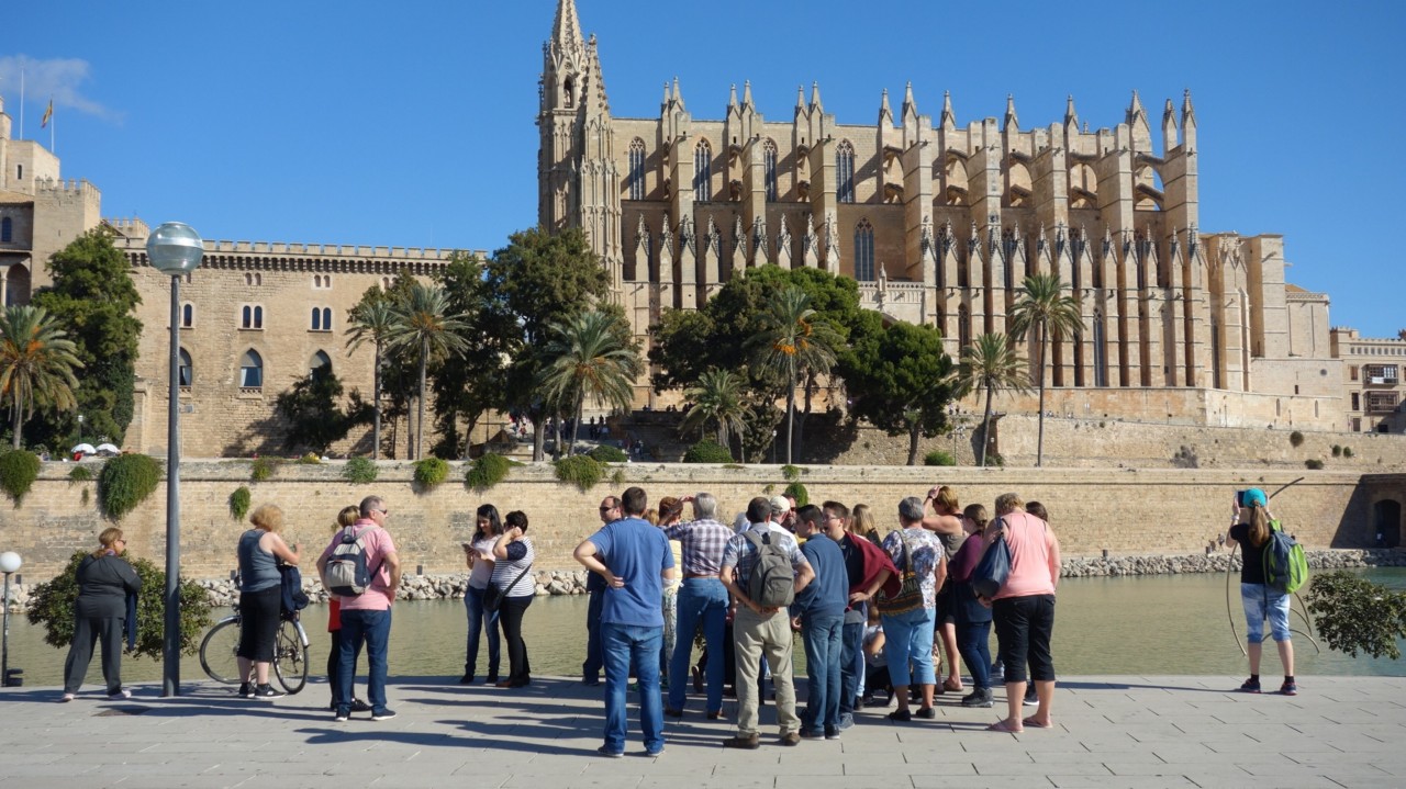 Urlaub auf Mallorca: Einige Inselbewohner stehen den Touristen kritisch gegenüber. (Symbolbild)