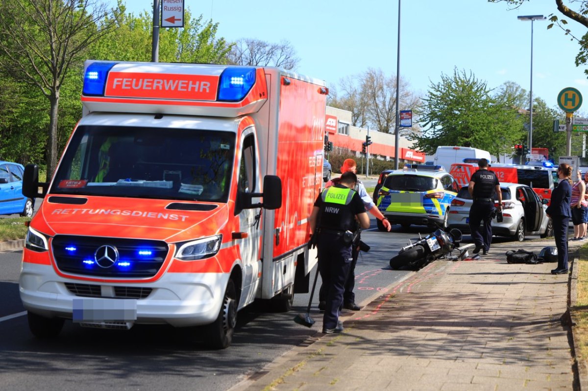 Verkehrsunfall Bochum.JPG