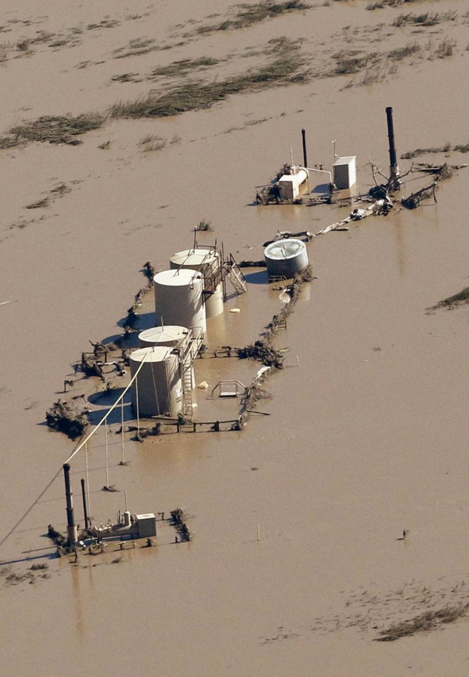 WEL16_USA-COLORADO-FLOODING-FRACKING_0917_11.JPG