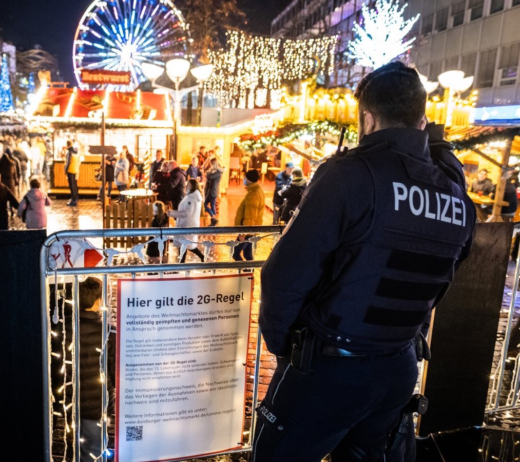 Weihnachtsmarkt_Duisburg.jpg