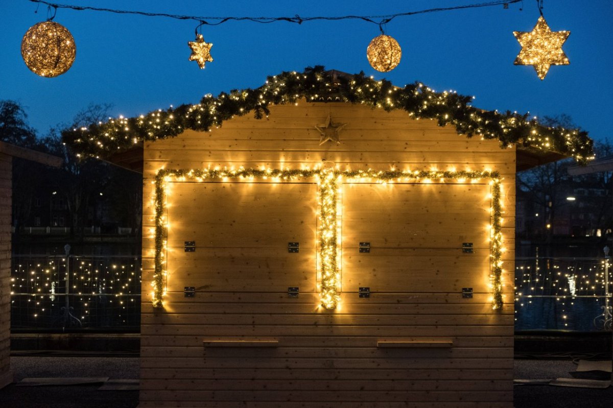 Weihnachtsmarktstand.jpg