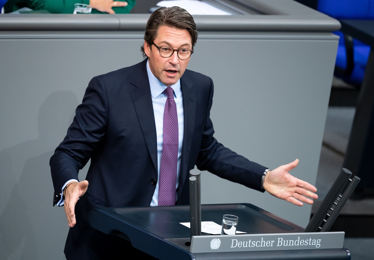 Auch Verkehrsminister Andreas Scheuer (CSU) ist gegen Bahnprobleme nicht immun. 