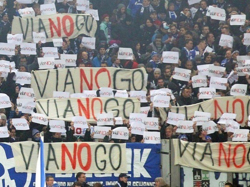 auf-schalke-wurde-die~22f4023c-60c5-4264-92a0-b859ae976166-103.jpg