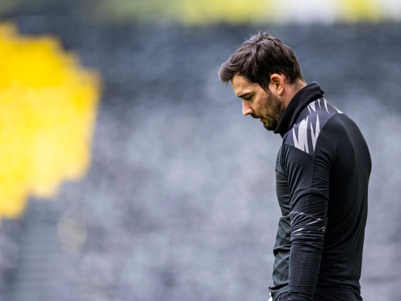 borussia-dortmund-roman-buerki.jpg