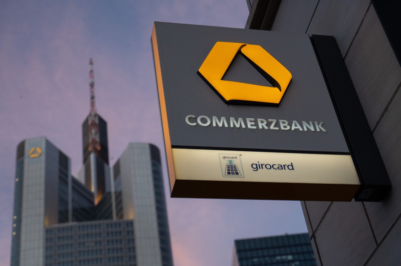 Ein Mitarbeiter der Commerzbank hat über eine Million Euro veruntreut. (Symbolbild) 