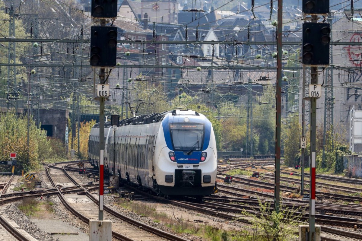 deutsche bahn.jpg