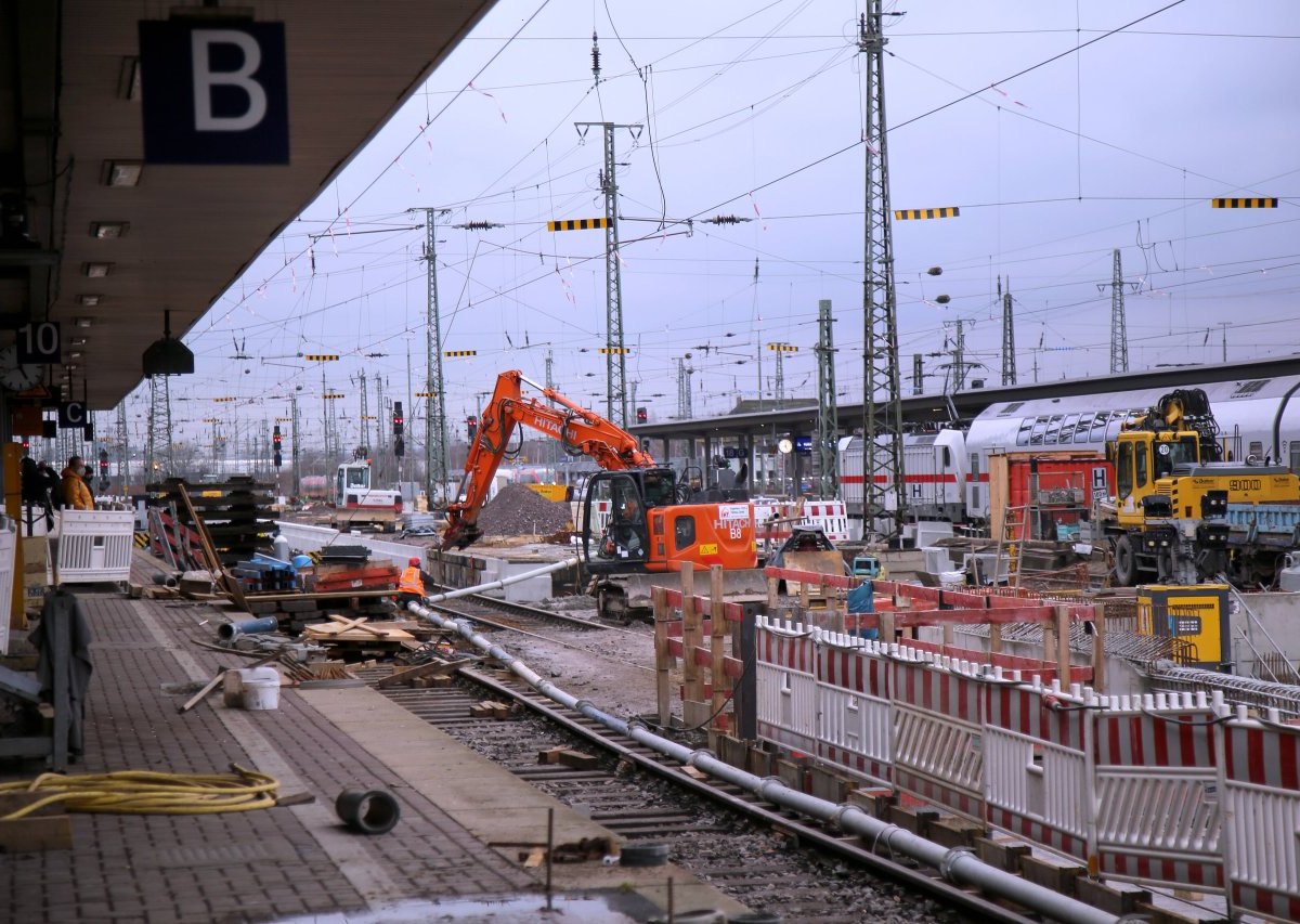 deutsche bahn.jpg