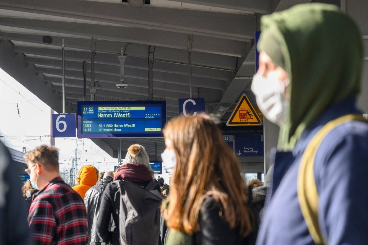 deutsche bahn ostern.jpg