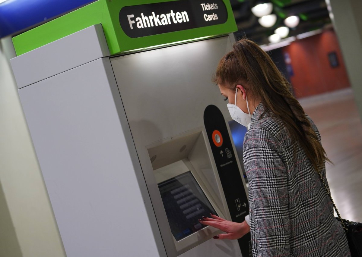 deutsche-bahn-ticket-umbuchen