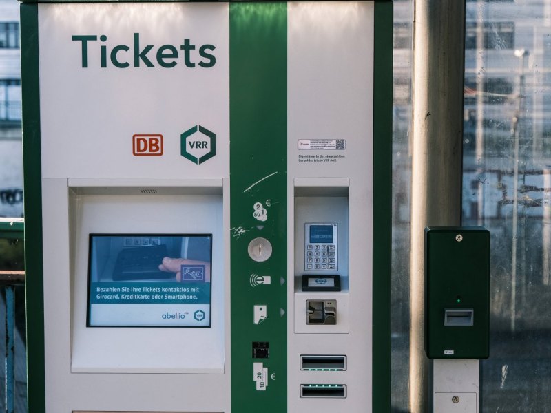 deutsche-bahn-tickets-umtauschen-umbuchen-stornieren