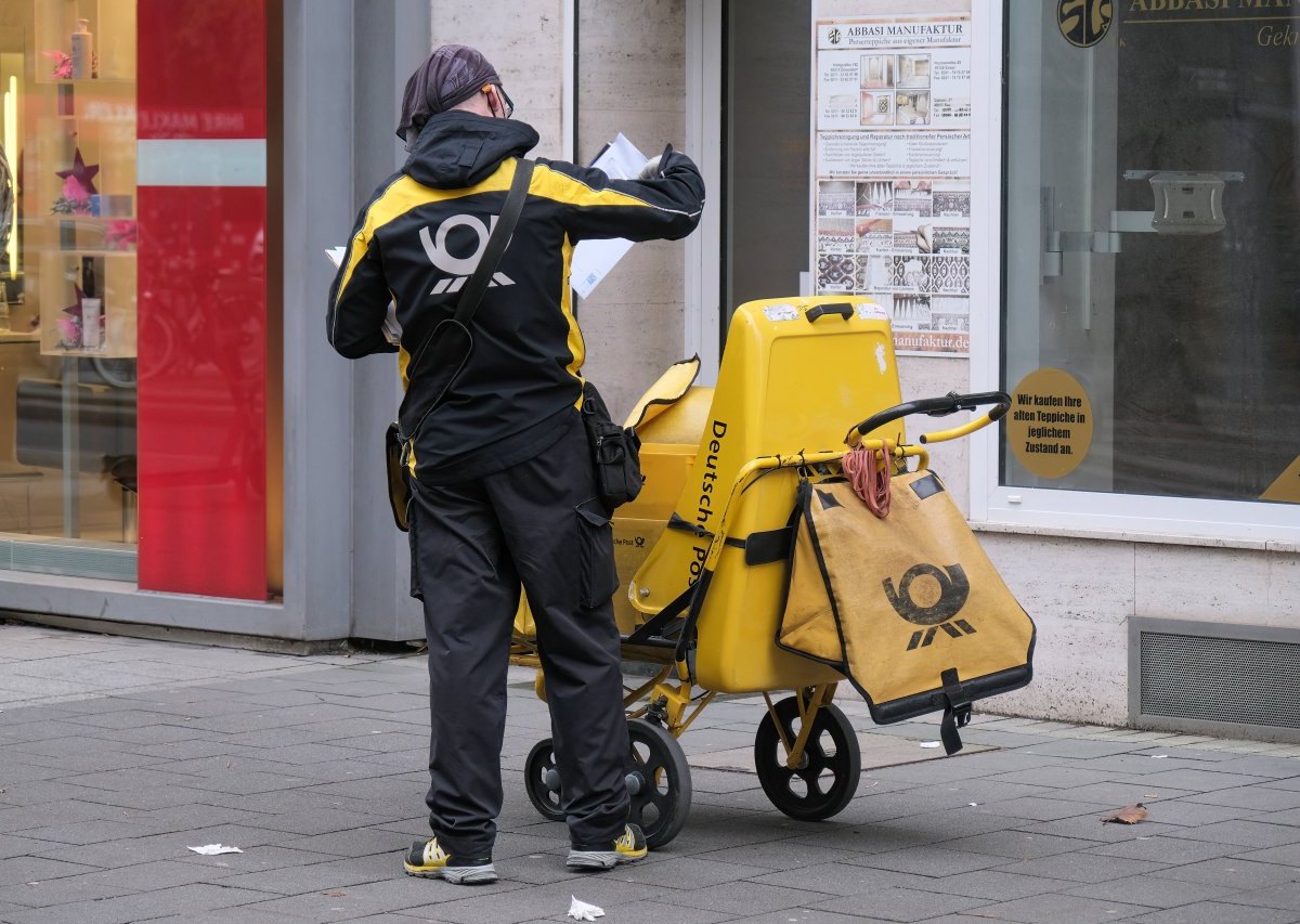 deutsche post.jpg