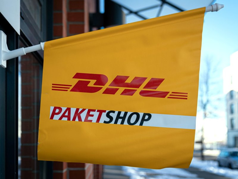 dhl.jpg