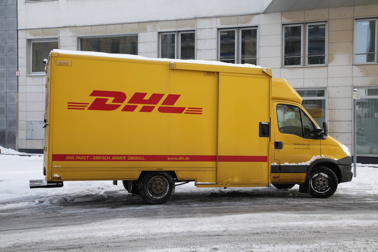 Eine DHL-Zustellerin hat einer Kundin besonders imponiert. (Symbolbild)