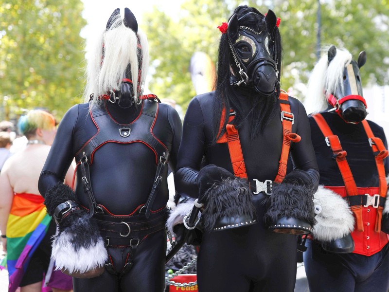 Die CSD-Parade führt vom Kurfürstendamm Richtung Brandenburger Tor.