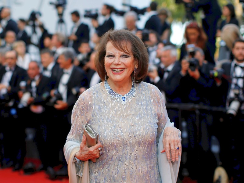 Die italienische Schauspielerin Claudia Cardinale („Der Leopard“, „Spiel’ mir das Lied vom Tod“) feierte am 15. April ihren 80. Geburtstag. Diese Aufnahme zeigt die Unesco-Botschafterin auf dem roten Teppich der 70. Internationalen Filmfestspiele von Cannes im Mai 2017. 