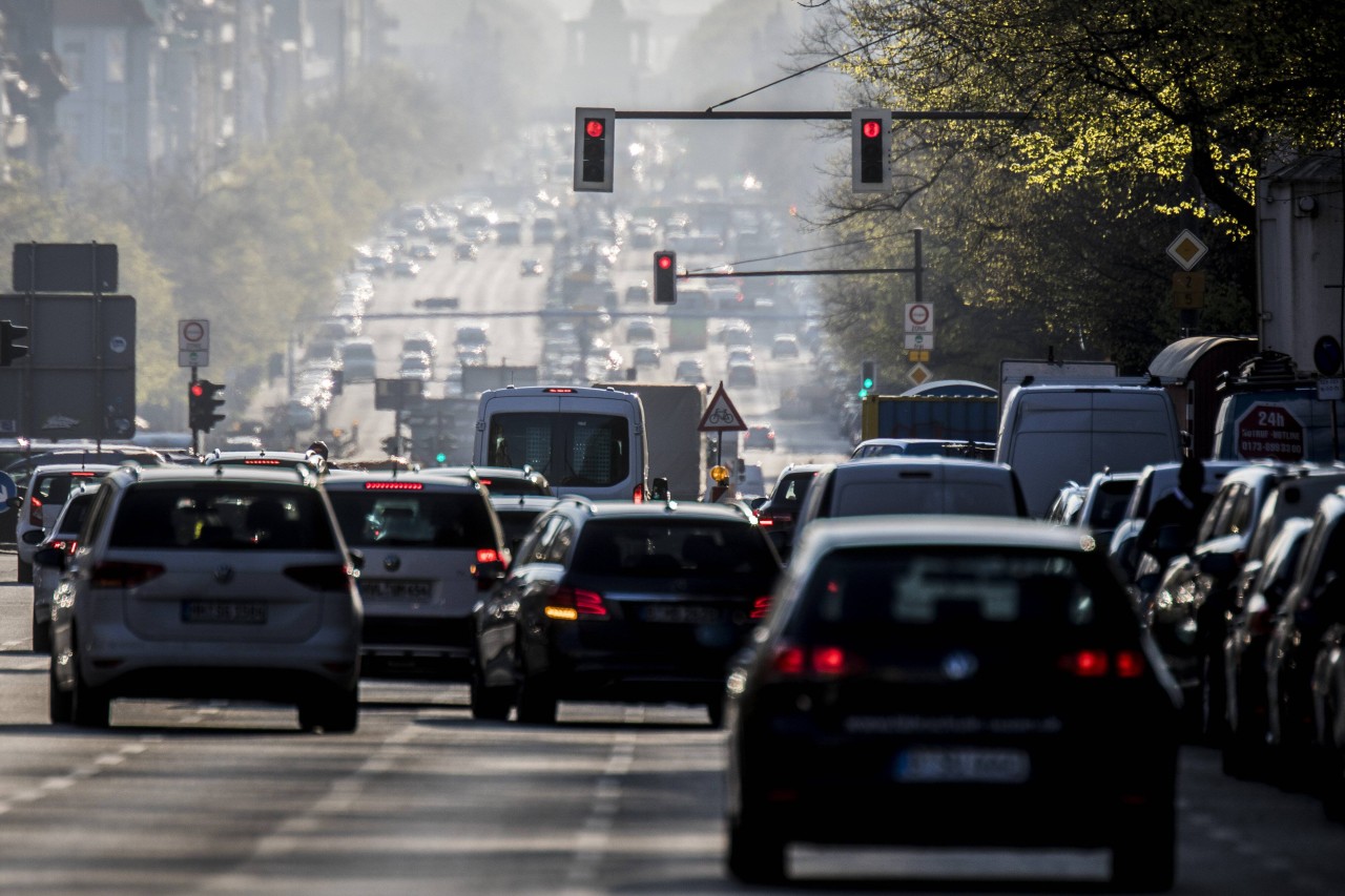 Dortmund: An einigen Stellen in der Stadt musst du in den kommenden Wochen mit dichtem Verkehr rechnen. (Symbolbild)