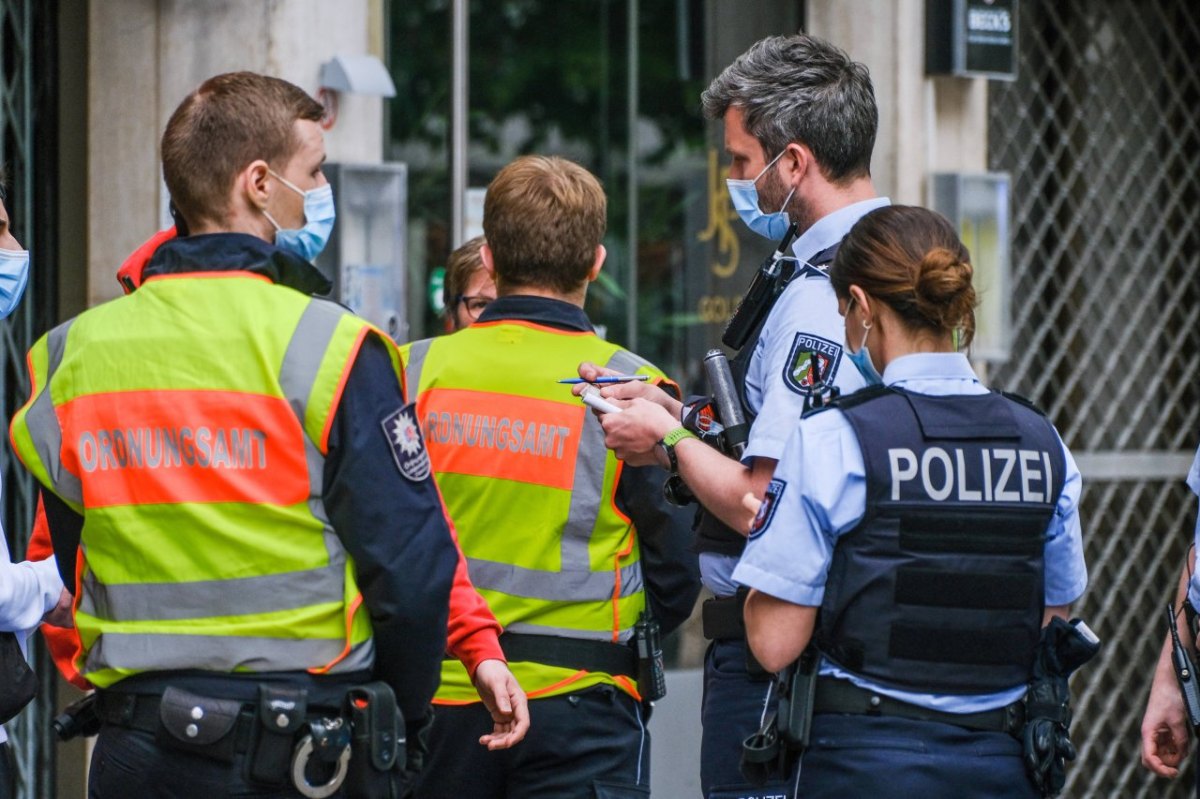 düsseldorf ordnungsamt polizei.jpg