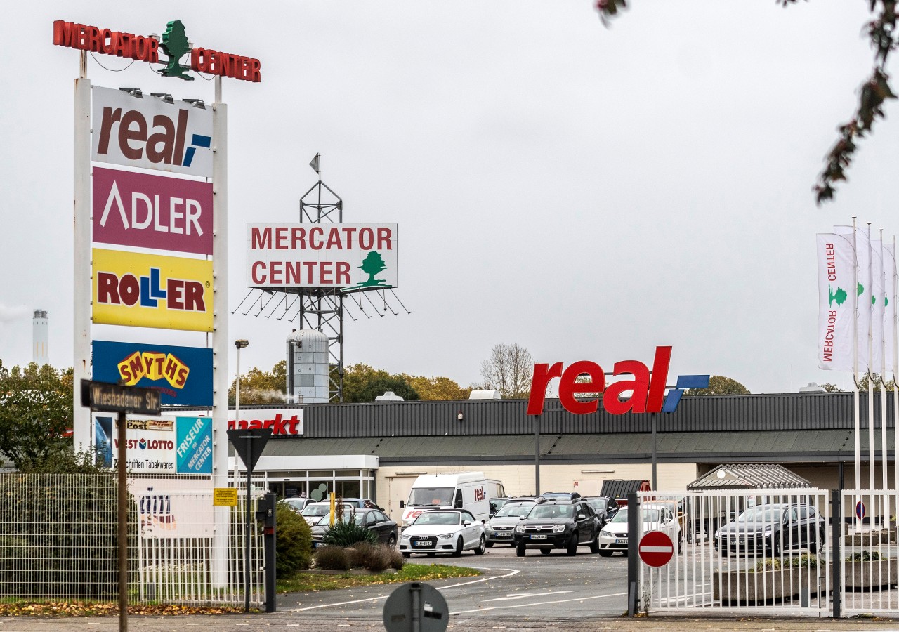 Duisburg: Die Real-Filiale in Neumühl ist endgültig dicht.