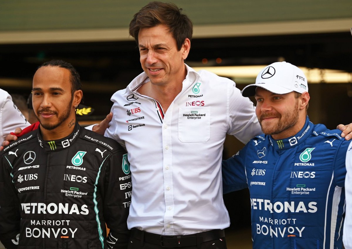 formel-1-mercedes-toto-wolff-lewis-hamilton