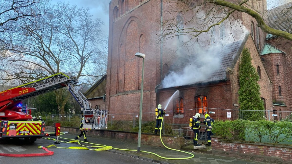 gelsenkirchen feuerwehr.jpg