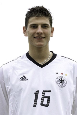 Mario Gomez 2002. 