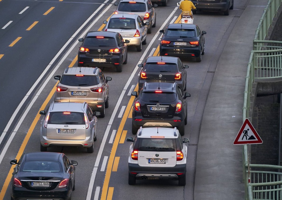 grüne-wollen-diesel-und-benziner-verbieten.jpg