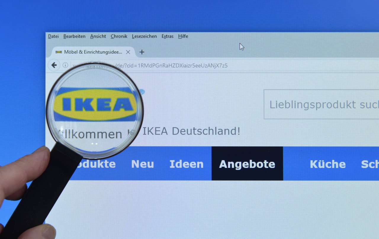 Ikea: Eine Kundin ist sauer auf den Möbelkonzern. Der reagiert rätselhaft.