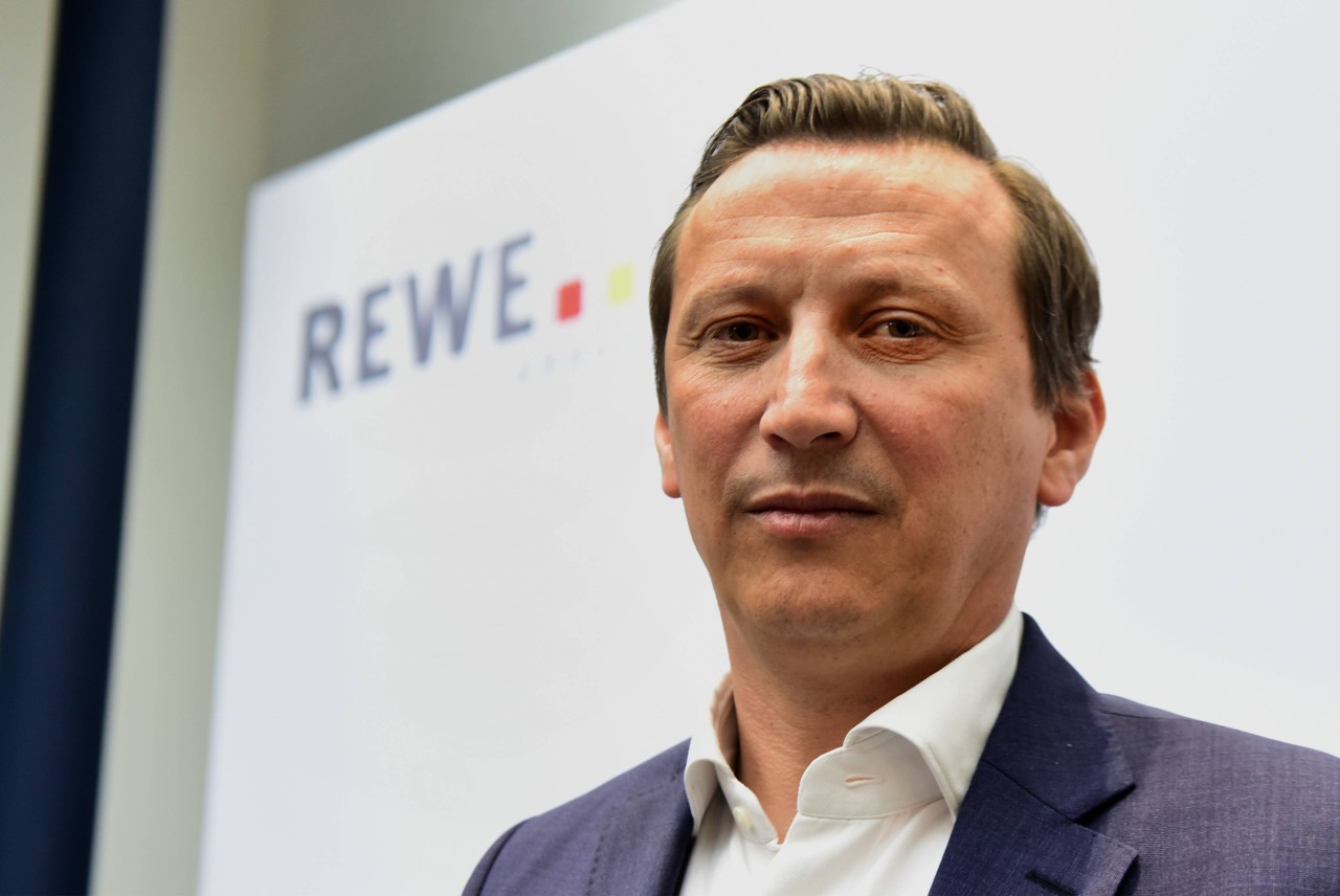 Der Rewe-Chef Lionel Souque macht sich über ein aktuelles Problem in der Lebensmittelindustrie sorgen. (Symbolbild)