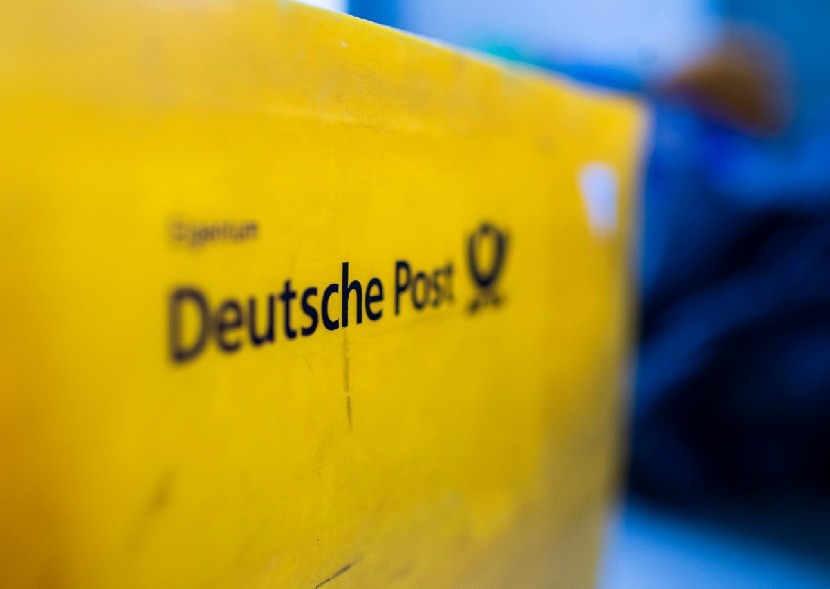 Eine Mitarbeiterin der Deutschen Post wettert über die Zustände bei ihrem Arbeitgeber. (Symbolbild), Eine Zustellerin der Deutschen Post wurde richtig wütend. (Symbolfoto).