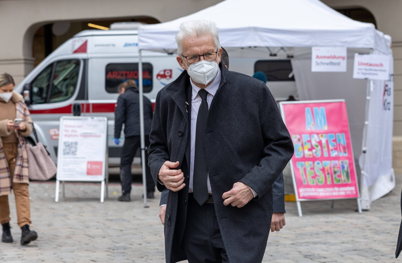 Winfried Kretschmann, einziger Ministerpräsident der Grünen, traut Annalena Baerbock viel zu. (Archivfoto)