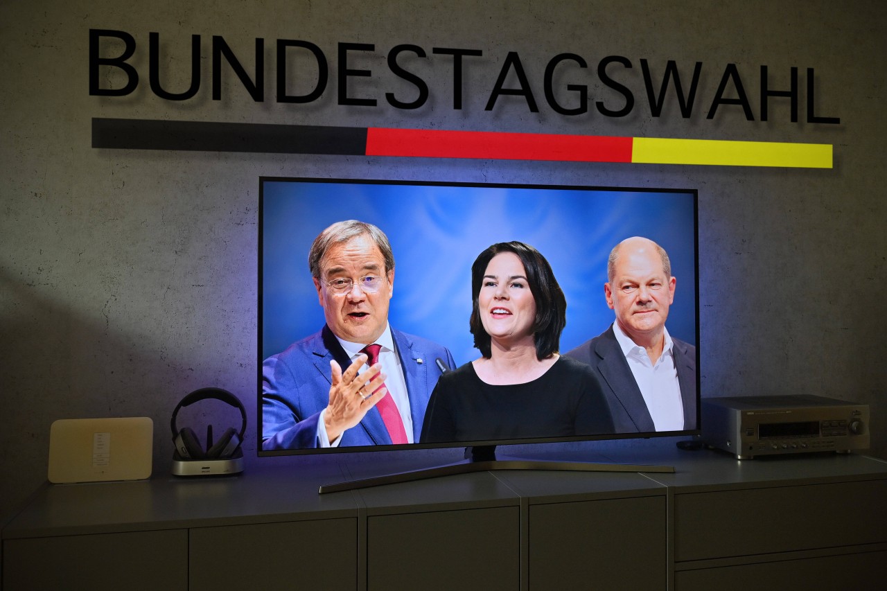 Das erste Triell der Geschichte wird am Sonntagabend auf RTL ausgestrahlt. 