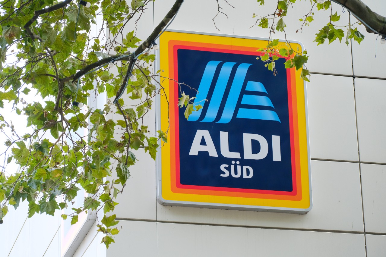 Aldi-Mitarbeiterin dreht Video an der Kasse – das hat Folgen (Symbolbild). 