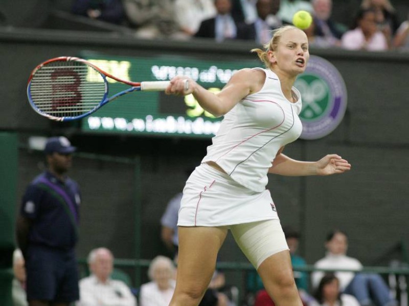 ...und Jelena Dokic dominieren das Tennis.