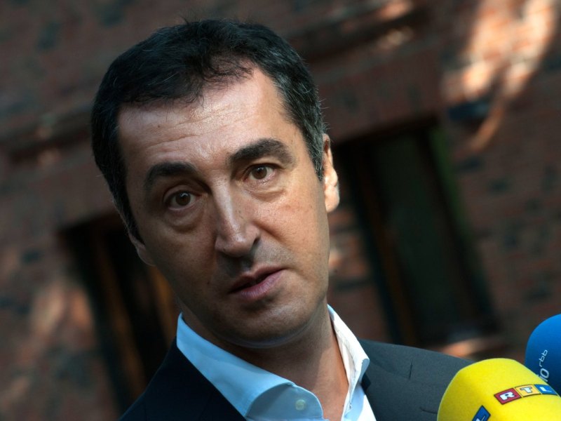 islam-özdemir-politik.jpg