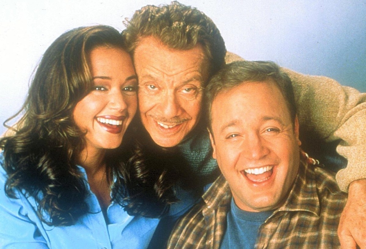 Leah Remini mit ihren „King of Queens“-Kollegen Jerry Stiller und Kevin James., Tom Cruise ist seit Jahrzehnten bekennendes Scientology-Mitglied.