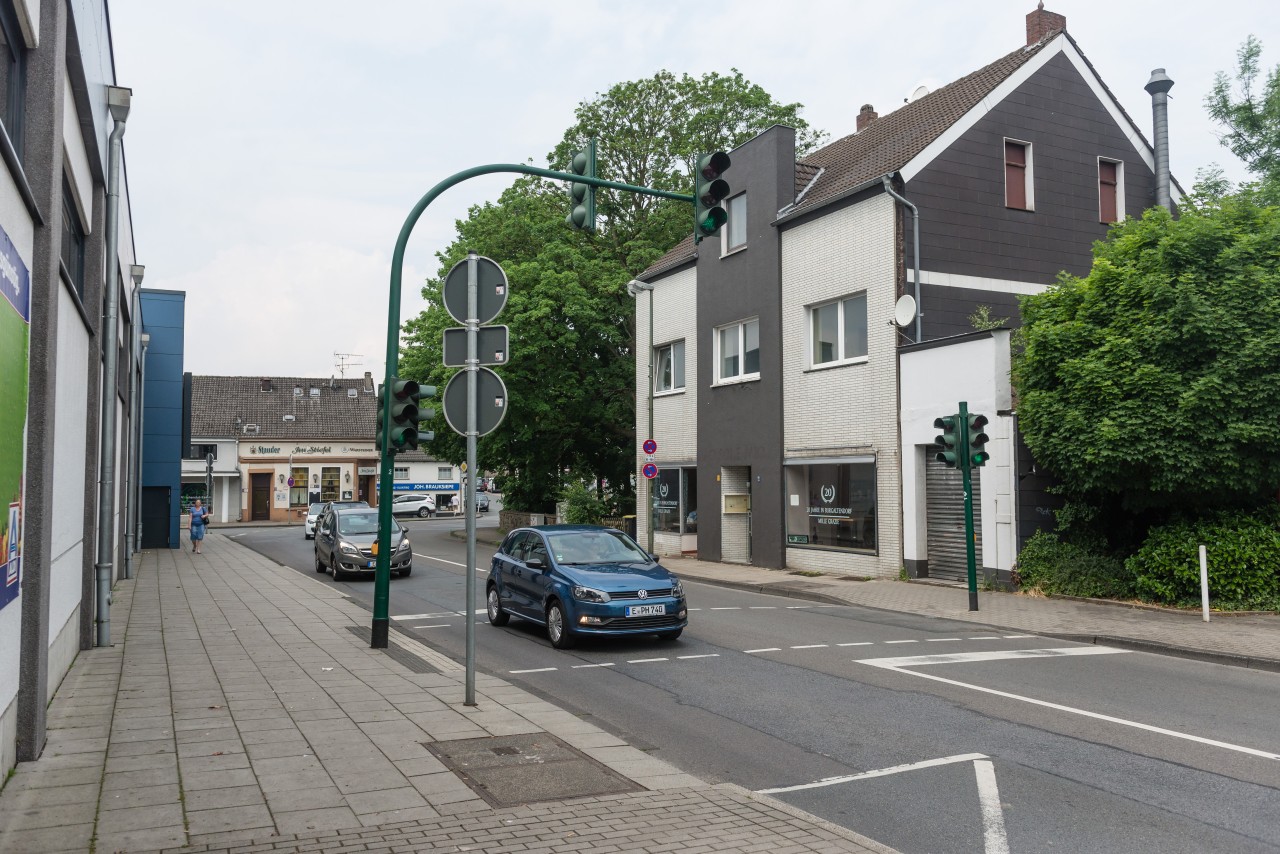 Hier soll der Kreisverkehr entstehen.