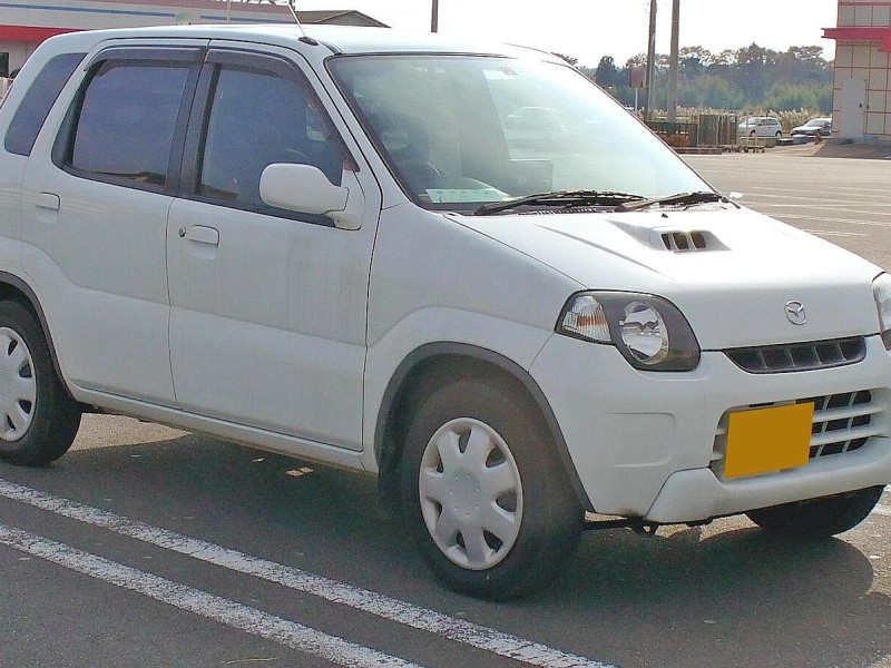 Diese kleine Knutschkugel von Mazda ging als Laputa auf den Markt. Auch hier gibt es ein großes Problem mit der spanischen Kundschaft. „La Puta“, gerne auch mal als Schimpfwort benutzt, heißt „die Hure“.