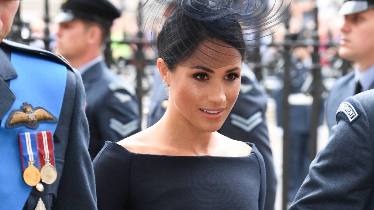 Meghan Markle muss erneut Kritik einstecken. Mit DIESEM Auftritt lag die Herzogin gehörig daneben.