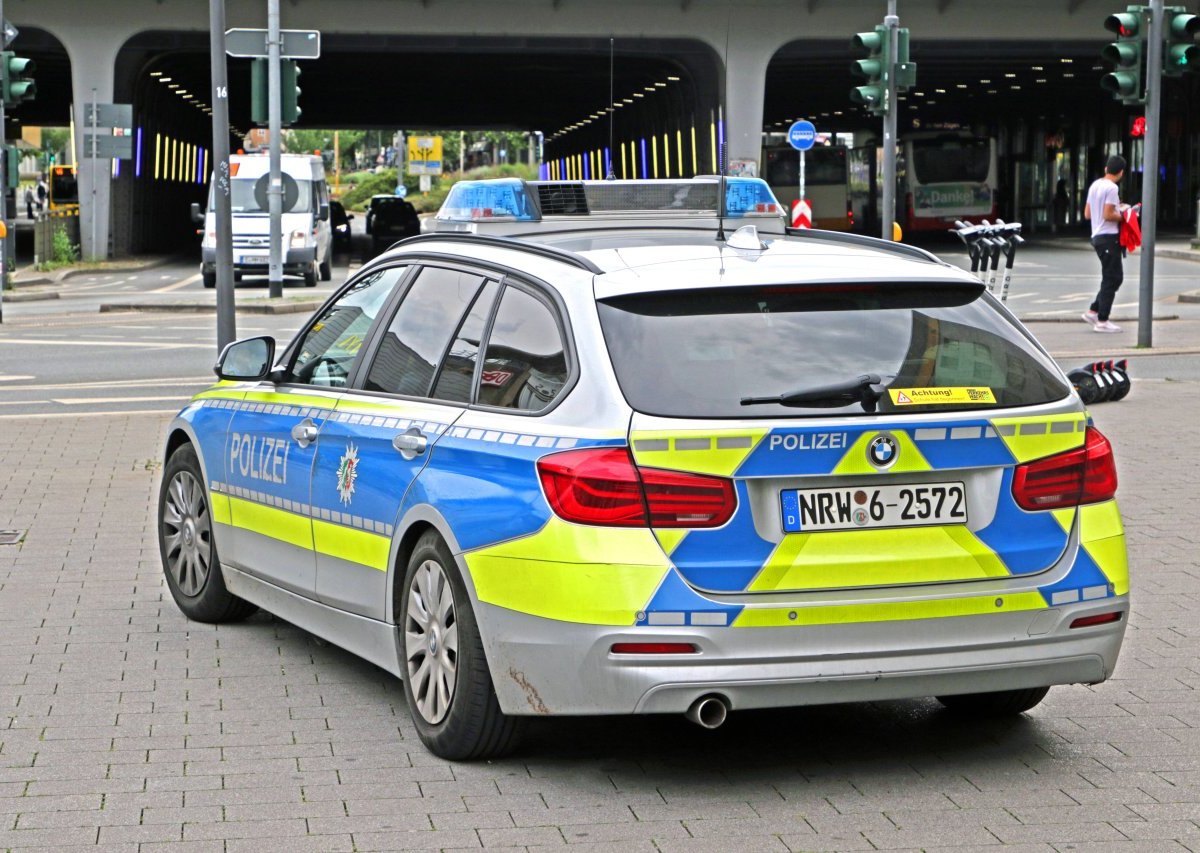 mülheim polizei.jpg