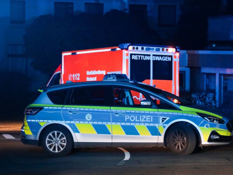 oberhausen polizei rettungswagen.jpg