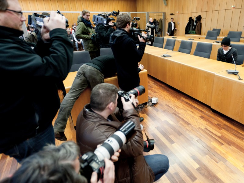 Der spektakuläre Prozess lockte ein große Medienschar an.