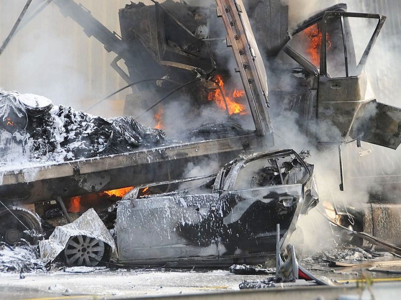 Schwerer Unfall auf der A2 vor dem Kamener Kreuz!!!Foto ist Honorarpflichtig!!!